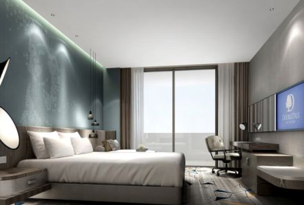 希尔顿发家的传奇故事,希尔顿逸林历史