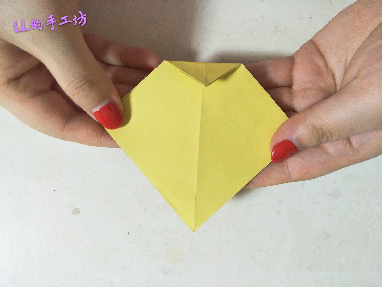 纸折的蝴蝶结教程,蝴蝶结怎么折出来简单又美丽