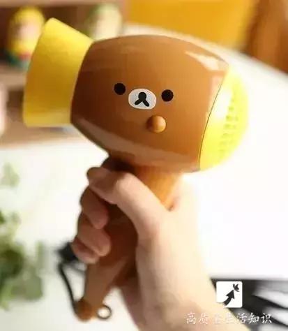 手洗衣服如何快速拧干,怎样洗衣服可以让衣服持久留香