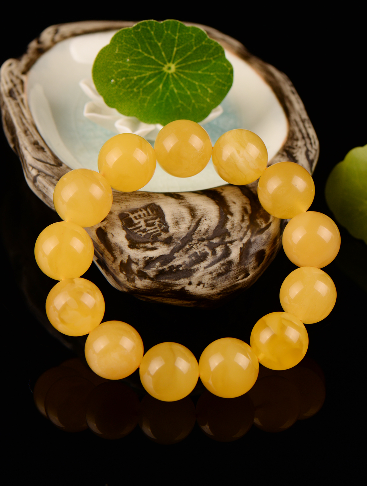 蜜蜡手串戴松还是戴紧,蜜蜡手串108颗佩戴太松怎么办