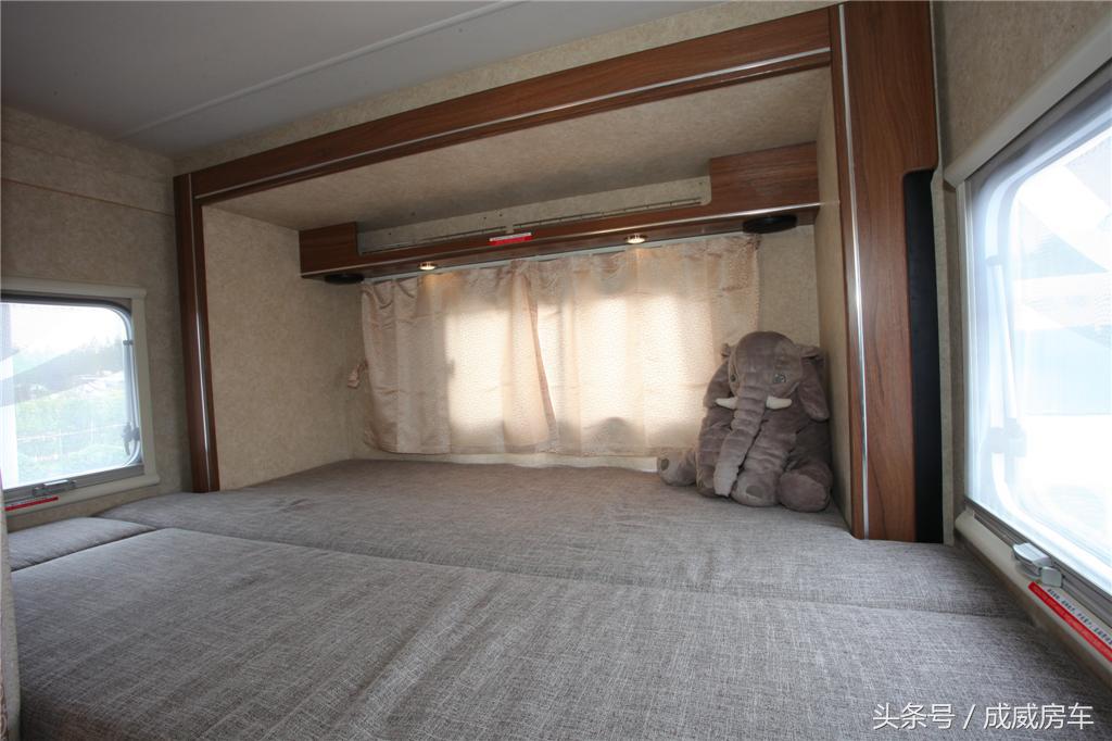 凯伦宾威房车拖挂房车,凯伦宾威房车双拓展价格