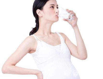 孕妇秋季皮肤干燥厉害怎么改善呢,孕妇换季皮肤干燥起皮小妙招