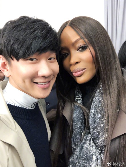 刘昊然青涩潘玮柏尴尬吴建豪乱穿衣?|2018秋冬米兰男装周成绩单