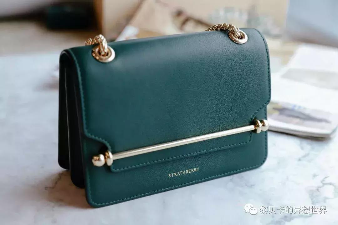 从上百只包里，她们精挑细选了这9只最爱的年度好包