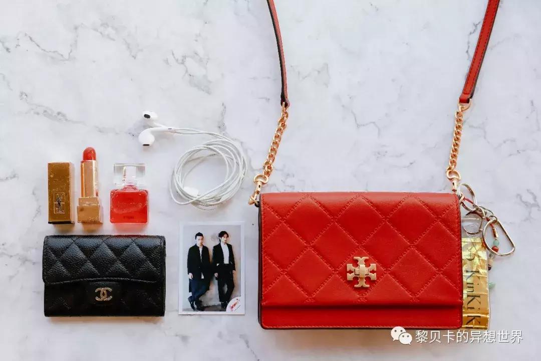 从上百只包里,她们精挑细选了这9只最爱的年度好包