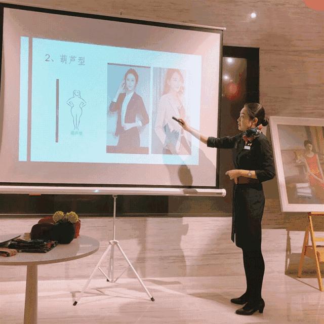 别等了！你的蛙好像恋爱了，总是去这个地方！对象竟然是鸭妹妹！