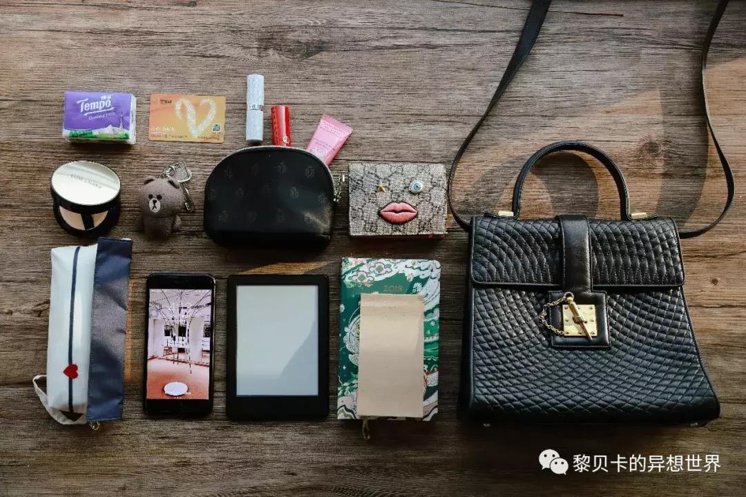 从上百只包里,她们精挑细选了这9只最爱的年度好包