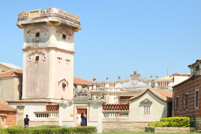 关上灯才意识到是黑夜,关上灯才知道它的魔力