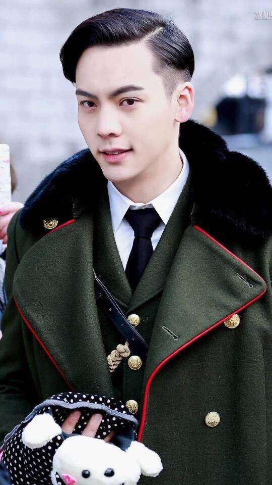 陈伟霆同款发型短发,陈伟霆短发潮流发型图