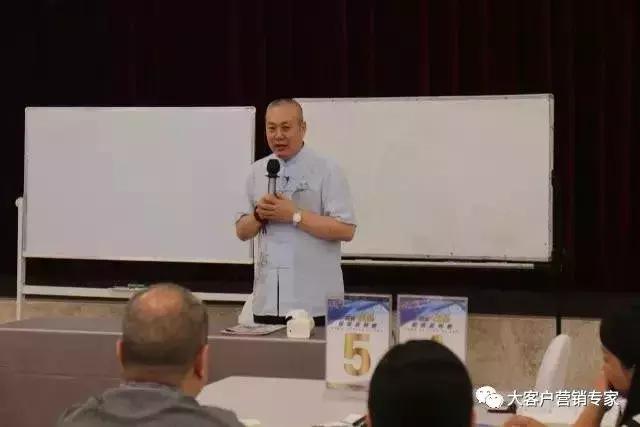 大客户怎样才会愿意接受你的推销,做销售怎么才能让客户主动找你