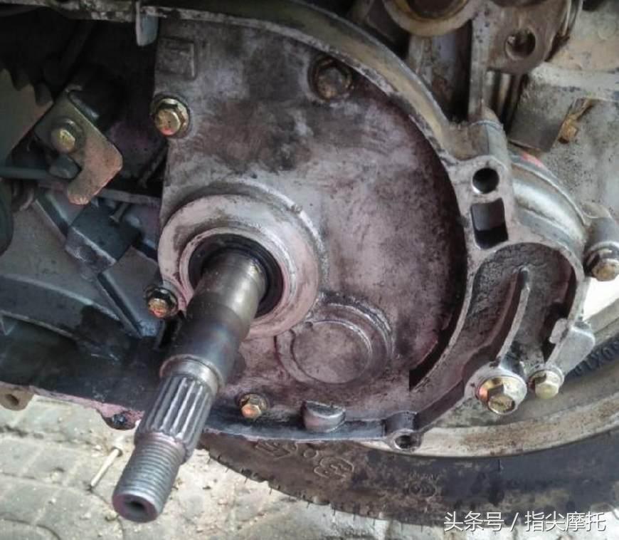 踏板车漏油怎么修复,踏板车鼓刹位置漏油