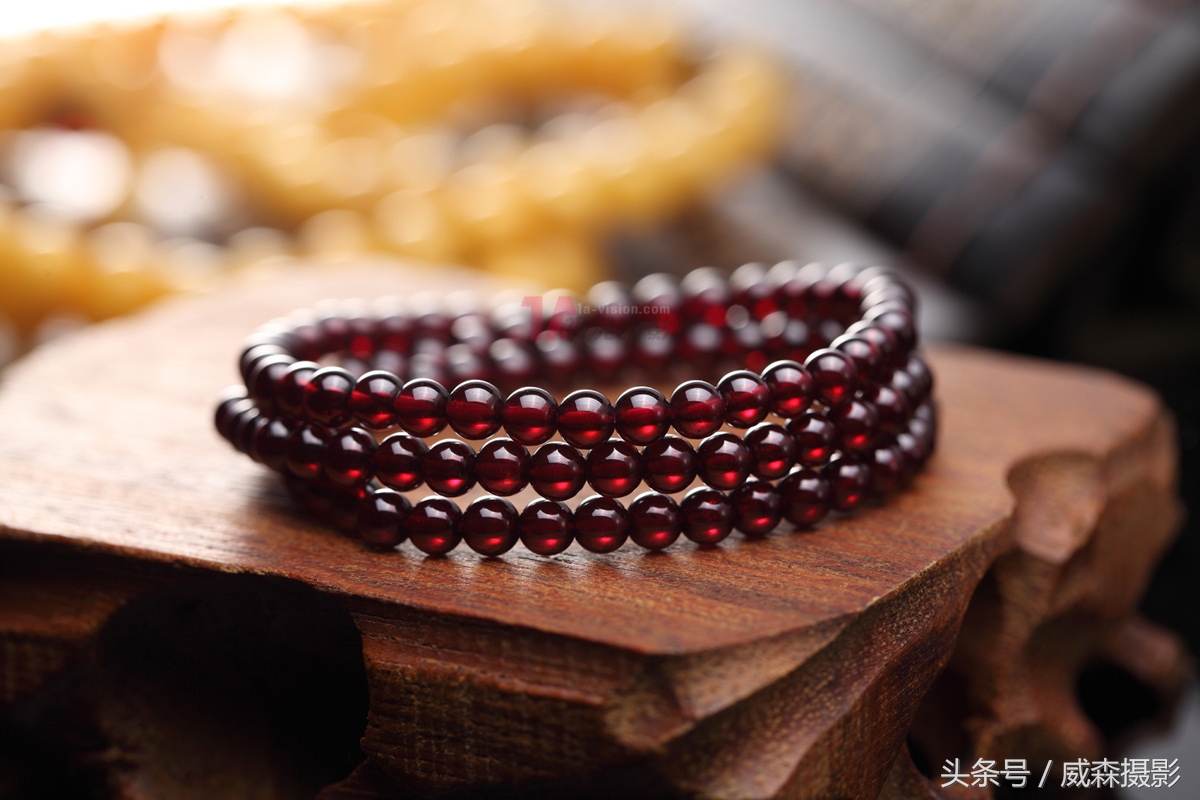 珠宝摄影之中的玉器拍摄技巧,如何给珠宝翡翠拍照