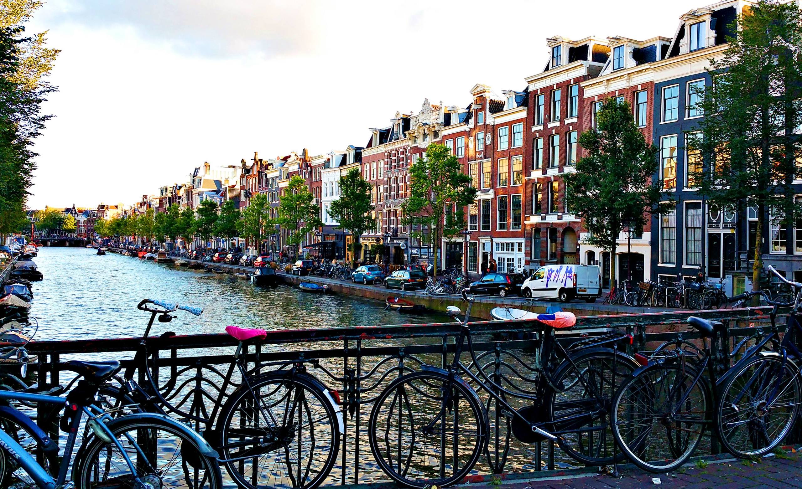 荷兰威尼斯旅游,尽情的体验异域威尼斯的水乡风情