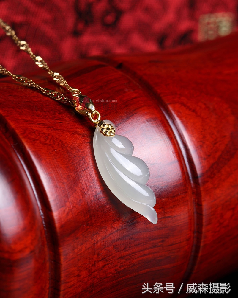 珠宝摄影之中的玉器拍摄技巧,如何给珠宝翡翠拍照