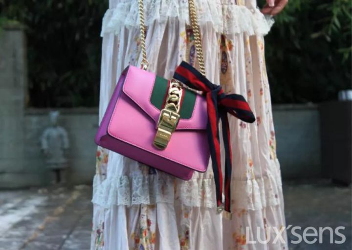 gucci广州瑰丽,gucci经典包包超mini拼红