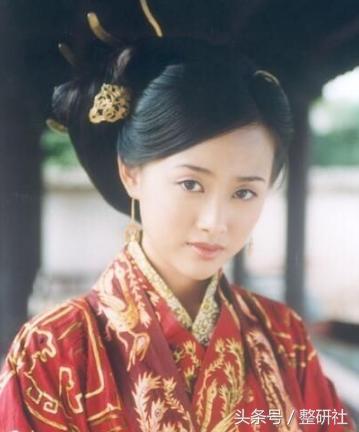 温顺谦和大妈修炼计——扼制颈部老化