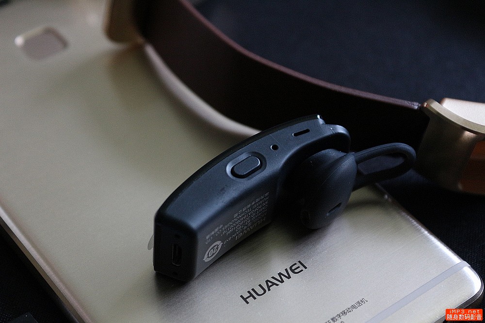 华为手环b3值得买吗,华为手环b3功能及价格