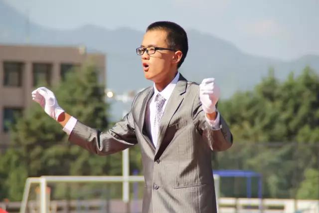 昨天，丽江这所学校激情四溢、尖叫连连，在干啥？