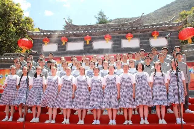 昨天，丽江这所学校激情四溢、尖叫连连，在干啥？