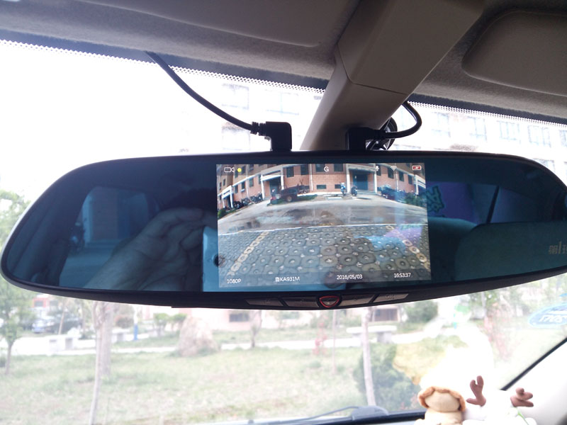 第一现场v9行车记录仪说明书,第一现场v9+行车记录仪怎么样