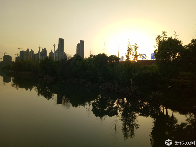 oppor9还值不值得入手,oppoa72值不值得买