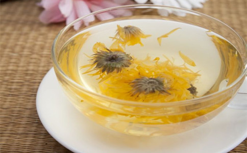 鼻子上火怎么最快降火喝什么茶,夏日女性降火茶有哪些茶