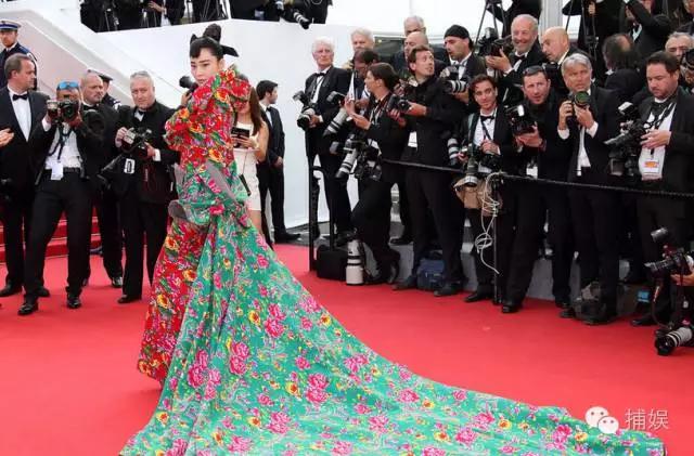 她从不蹭红毯,却作为中国影星被戛纳官方连续4年邀请