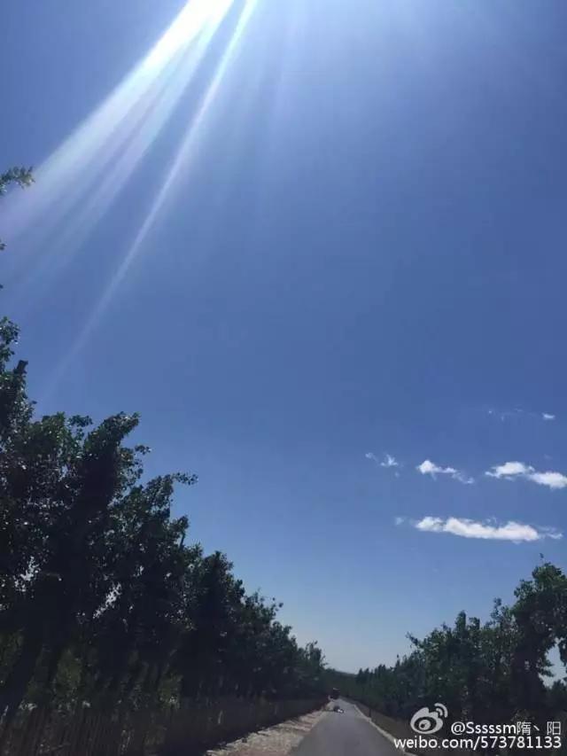 你仰望的天空是我眷恋的包头蓝!