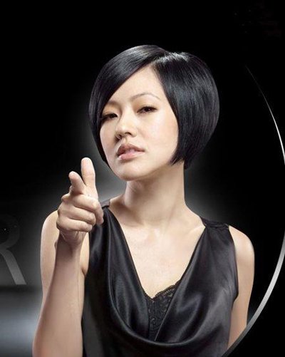 不对称沙宣短发发型教程,后推不对称沙宣短发