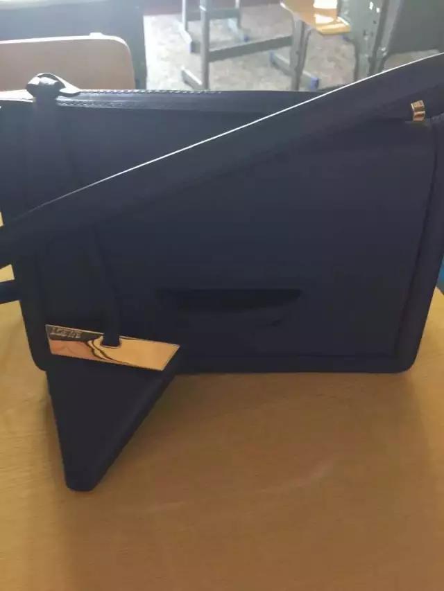 撞包也要背？这些热门包包受欢迎是有原因的