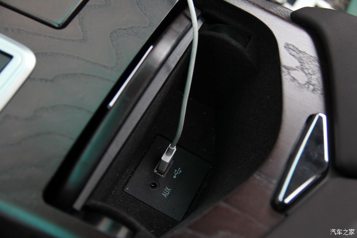 女车主提车兰博基尼,美女提车玛莎拉蒂