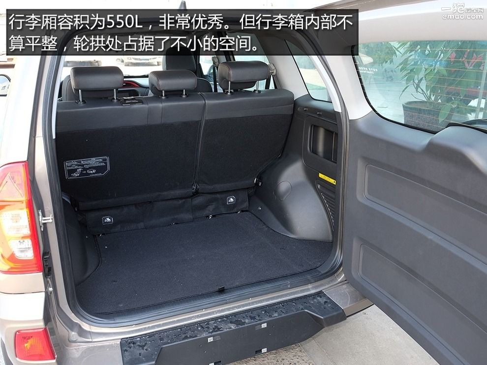 2018款奇瑞瑞虎3视频讲解,试驾体验奇瑞瑞虎3高配车型