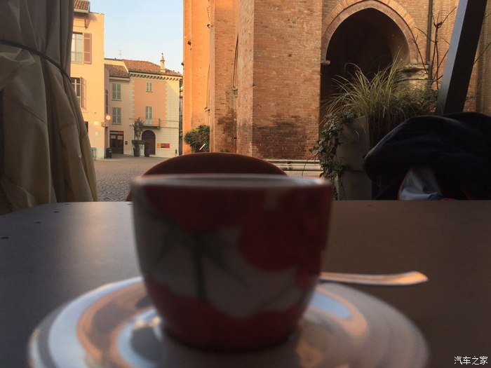 女车主提车兰博基尼,美女提车玛莎拉蒂