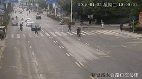 「曝光台」桂JGP212、桂JP6168、桂JC1383请注意！你们车前有行人！