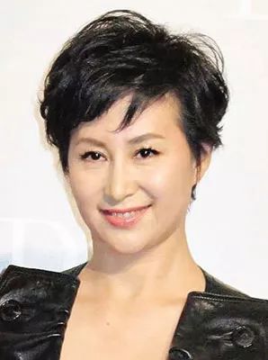 争宠*爱夺**抢家产，一门四房十七子的赌王一家堪比后宫甄嬛传！