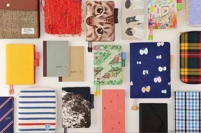 每个人都有属于自己的自传,每一个人都有一本书籍