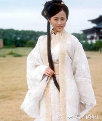 温顺谦和大妈修炼计——扼制颈部老化