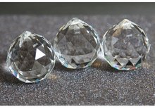 宝石种类保养多多，哪个更值钱？