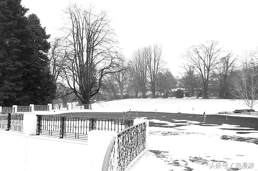 下雪天，在法国依云小镇的户外温泉泡汤，泡的全是依云水