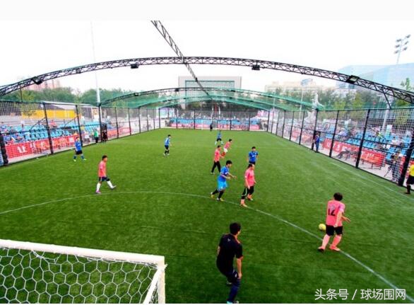 笼式足球场地球场围网规格齐全,笼式足球场围网安装价格