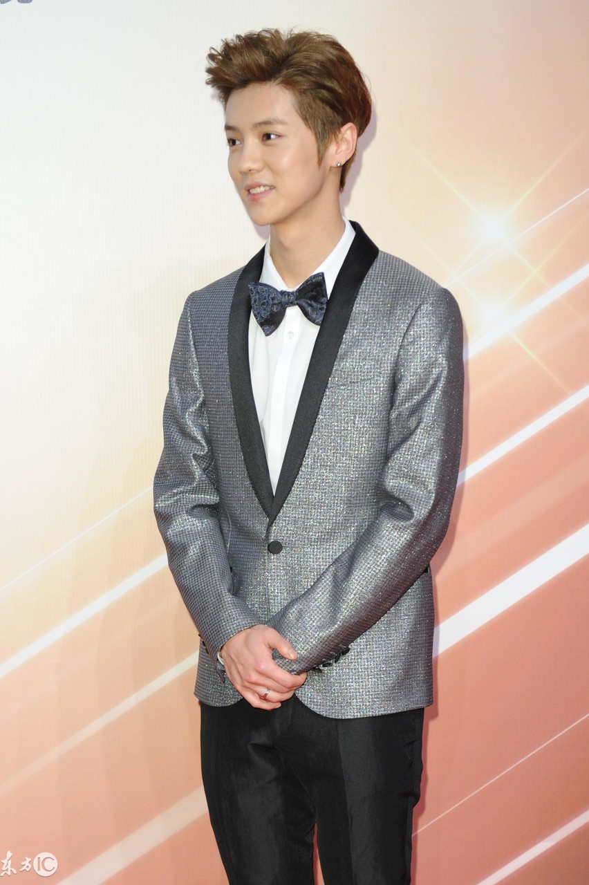 鹿晗球技到底怎么样,鹿晗的足球炫技