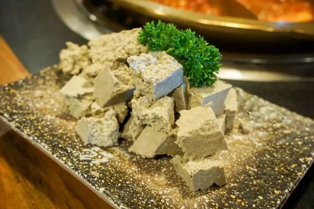 重庆火锅前十强十大必点菜,冬天重庆南山火锅推荐