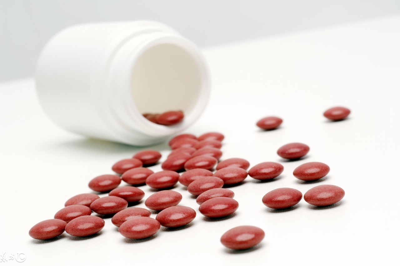 老年人补充维生素应该吃什么,老年人应该如何选择维生素补充剂