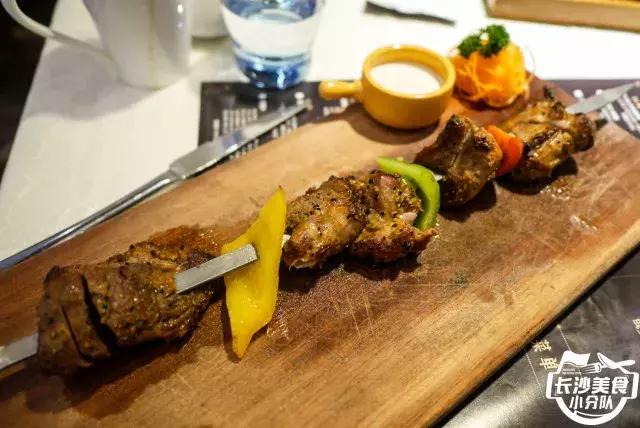 战斗民族都吃啥？长沙第一家俄罗斯餐厅有槽点也有惊喜