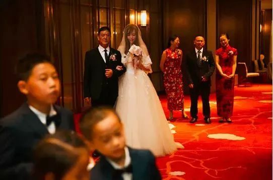 200斤新娘减肥护肤大作战，婚礼当天美成二次元少女