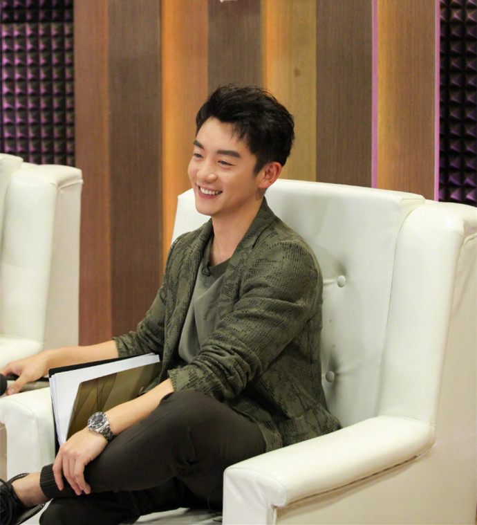 邓超鹿晗陈赫热搜,邓超郑恺最近的消息