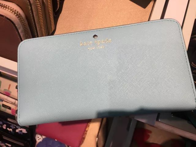 时代广场奥特莱斯打折店,katespade是什么档次