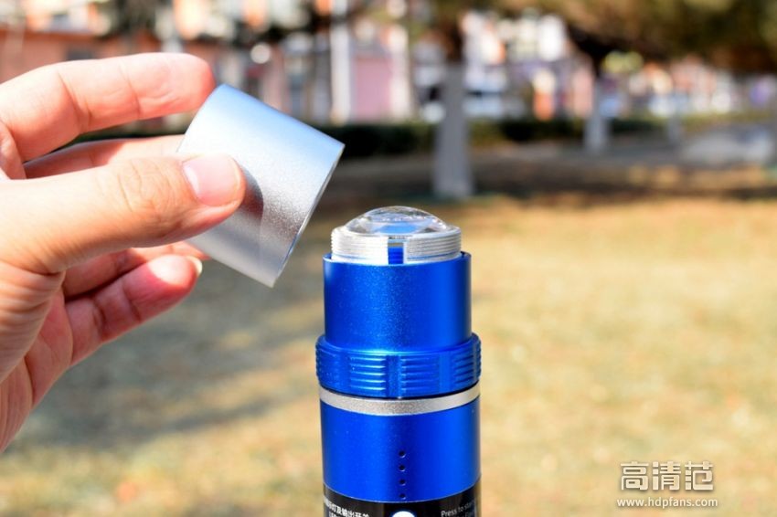 车载应急多功能手电筒,车用户外应急工具多功能手电筒