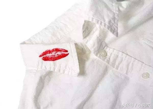生活小妙招衣服上的污渍怎么清除,衣服粉底液污渍清洗小妙招