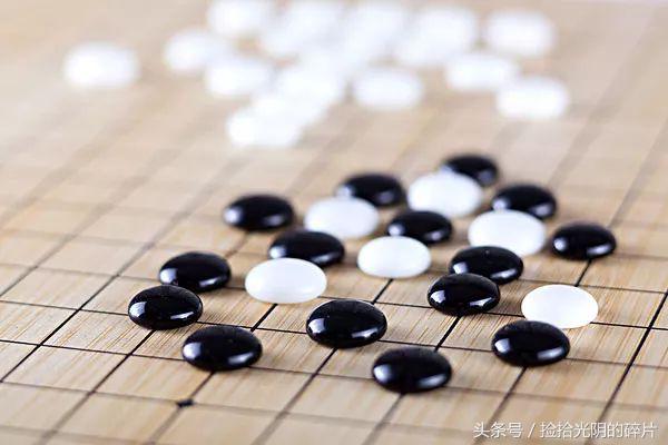 钟雅晨：《谁愿为我裁一寸光阴》